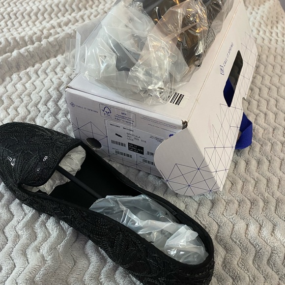 Brand New Spring Shoes! - Picture 2 of 3